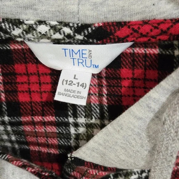 Nwt time & Tru red long sleeve button down flannel with hood - Picture 4 of 4